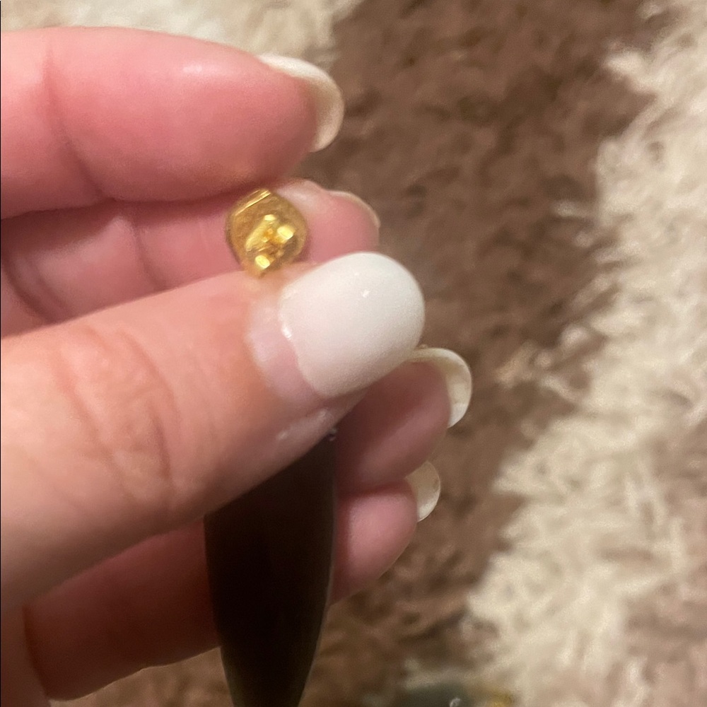 Source Unknown Black and Gold Teardrop Earrings - Picture 3 of 3